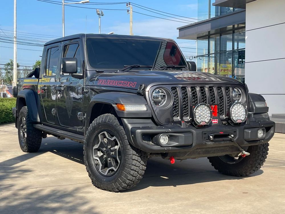 ส่งงาน Jeep Gladiator#WARN VR EVO 12-S#ARB SOLIS SPOTLIGHT
