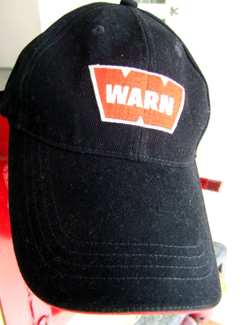 หมวก cap ตีนโต version 1