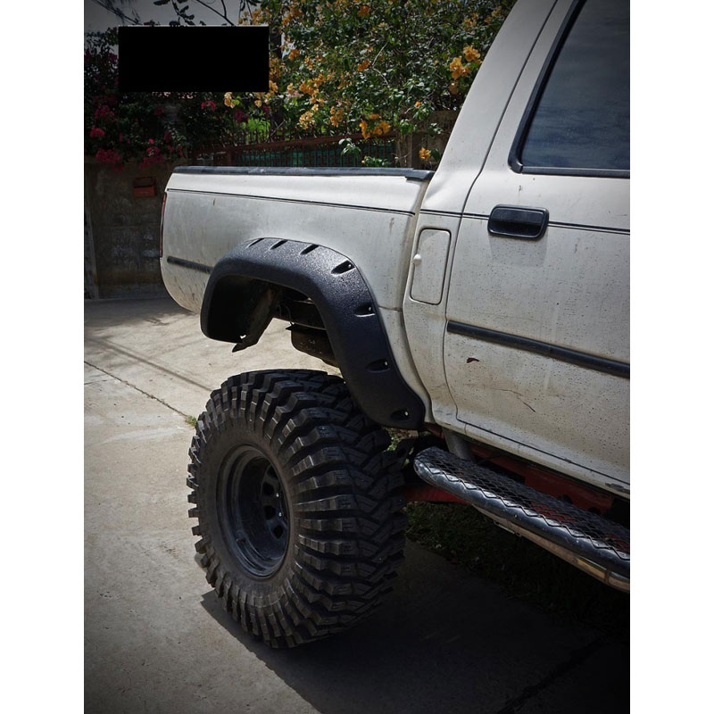 Yes, I think your rear fender is little different because in Thailand is hilux 106 not hilux 107
