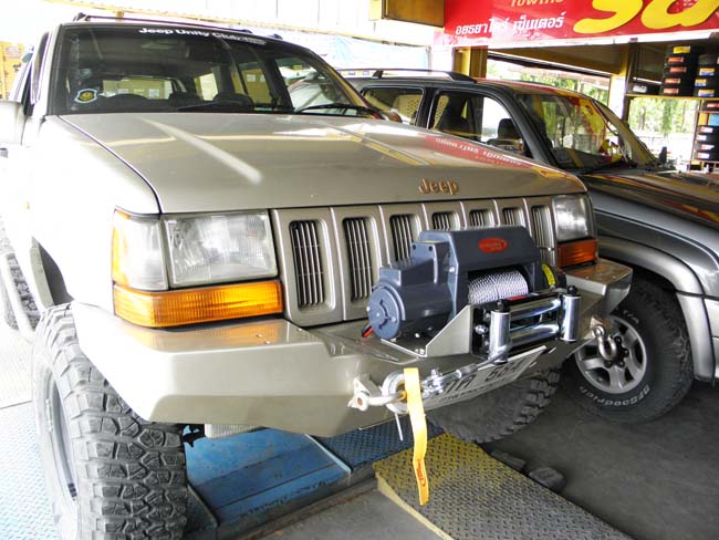 Jeep Grand Cherokee ZJ สีทอง กับ KingOne 95000i