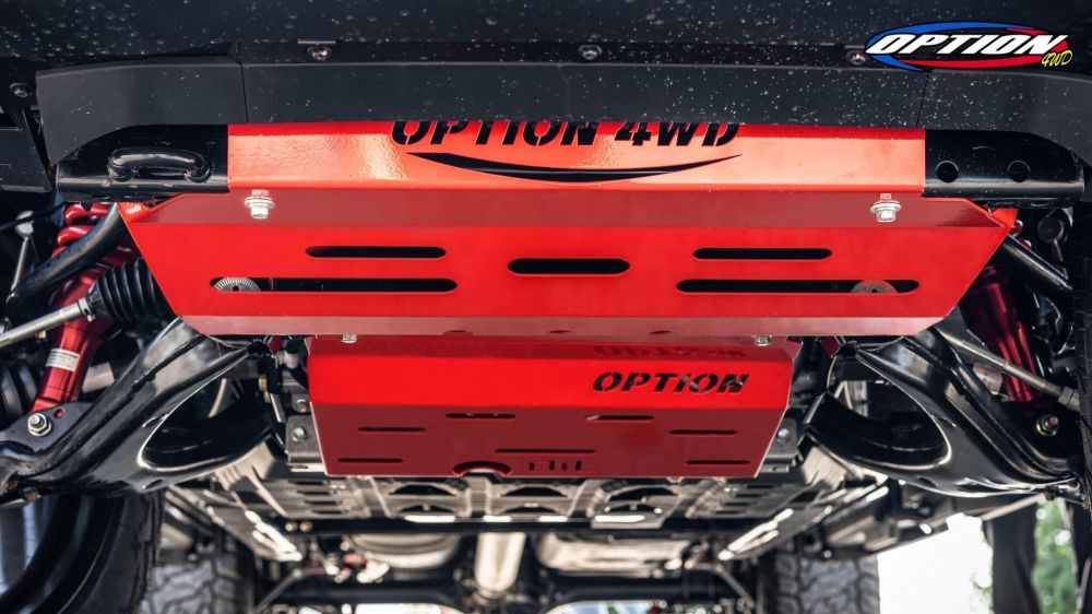 #DMAX 4WD SINGLE CABกันแคร้งOPTION4WD ▪️เหล็กหนา 3มิล แข็งแรง▪️ติดตั้งง่าย ไม่ต้องดัดแปลง▪️งานสีพาวเดอร์โค้ท (สีแดงและสีดำ)กันกระแทกใต้ห้องเครื่อง 
