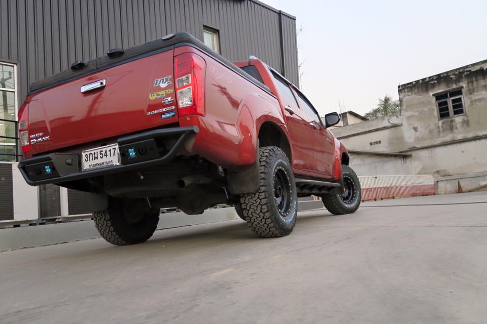 New Hybrid Bumper for Isuzu Vcross 2015-2012Available now !

