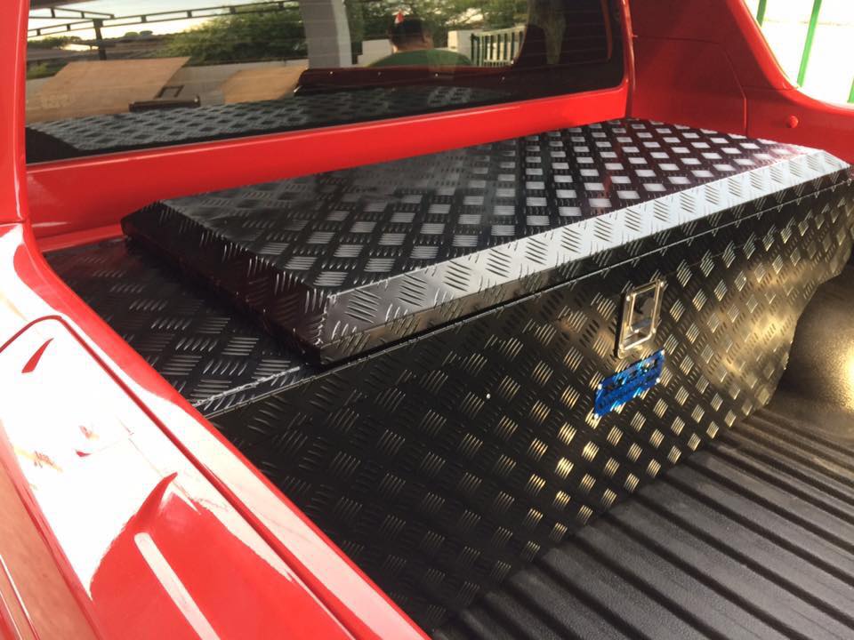งาน M2M Aluminium Tool Box. Chevrolet Colorado High Country.
