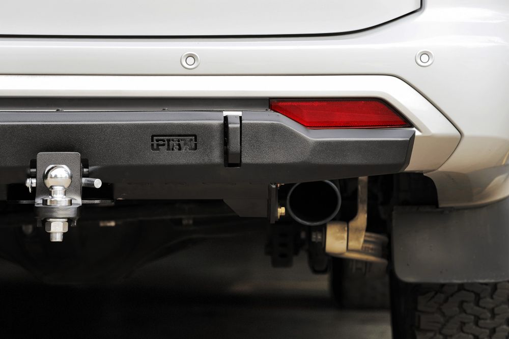 COMPACT REAR TOW BAR[Built-in Recovery Points]รถ MITSUBISHI PAJERO SPORT 2020
▪️ Slim fitting designed▪️ Maximum towbar capacity 3,100 kg▪️ Maximum towball download 310 kg (The vehicles tow rating, subject to vehicle specifications)▪️ Tow points are rated 2,500 kg’s each ▪️ Supplies with 50 mm tow ball▪️ Electric connection plug mounting hole provided standard▪️ High grade steel▪️ Matte black powder coated finish#PIAKOFFROAD#mitsubishipajerosport #pajerosport #pajerosport2020
