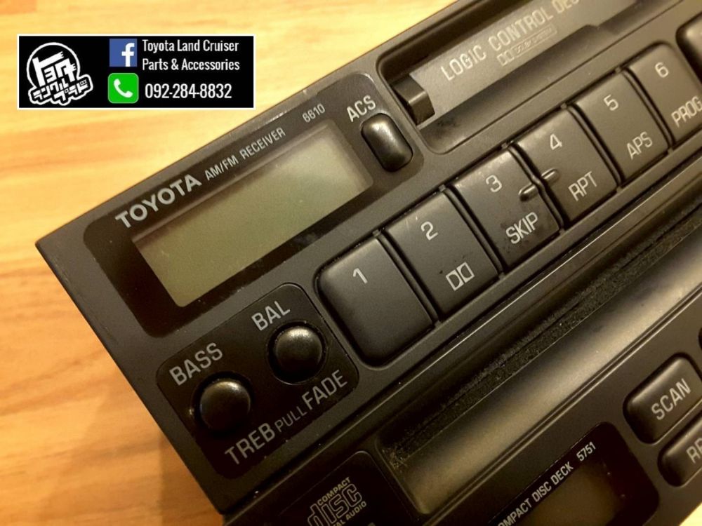 วิทยุเดิมติดรถ 2 Din จากโรงงานผู้ผลิตใส่กับรถ TOYOTA ตระกูล Land Cruiser ยุค 80 90สามารถเล่นเทปคาสเซ็ท แผ่น CD วิทยุ FM AM เหมาะกับรถที่ทำสไตล์ Retro ย้อนยุค วินเทจสุดๆของแท้ มือสองจาก TOYOTA Japan#ของแท้คุณภาพมาตราฐาน#ของแท้มือสองสภาพดี#Landcruiserautoparts#สินค้ามือสองญี่ปุ่น
