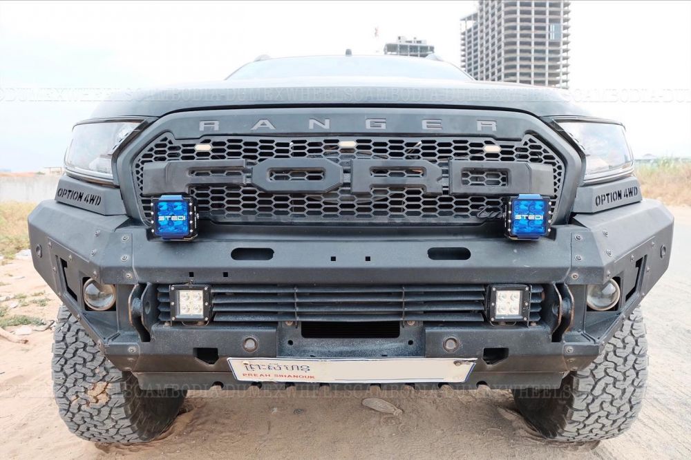 Ford Ranger Wildtrakจัดกันต่อเนื่อง ขอบคุณครับคุณลูกค้าSTEDI Hight Performance LED
