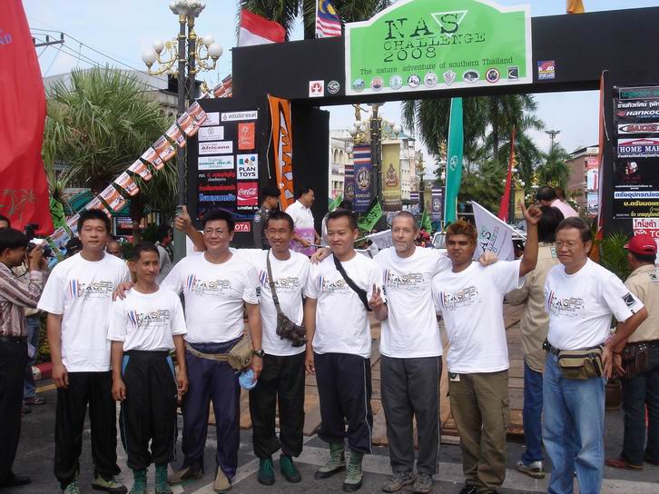 ทีมนักแข่งจากประเทศมาเลเซีย