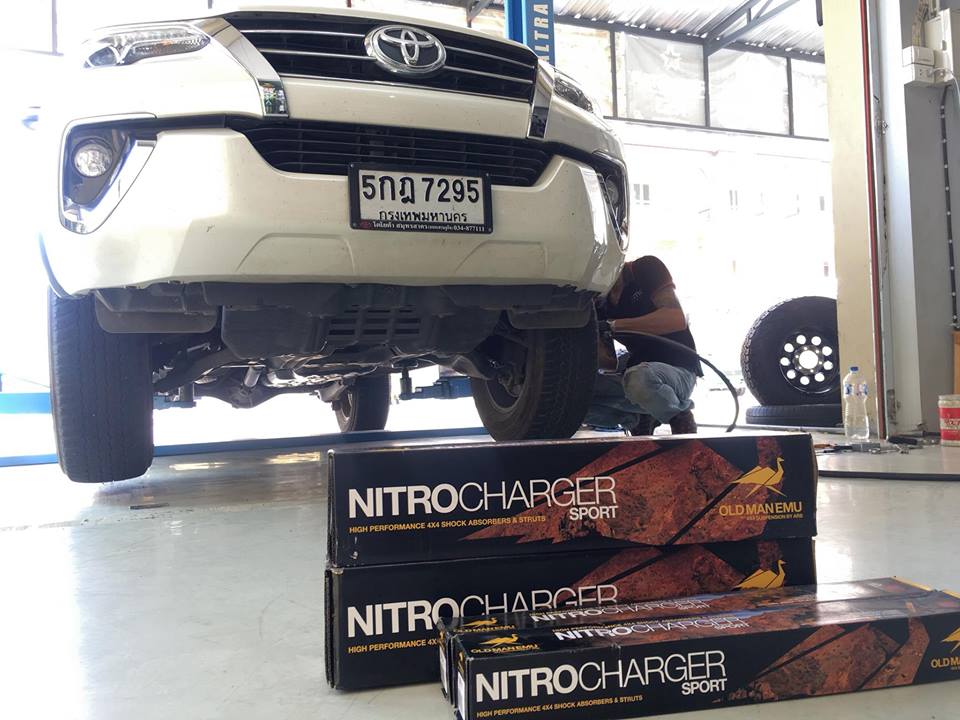 ขับมันส์ ขับสนุก หายห่วงทุกเส้นทาง กับช่วงล่าง OME Nitrocharger Sport สำหรับ New Toyota Fortuner
