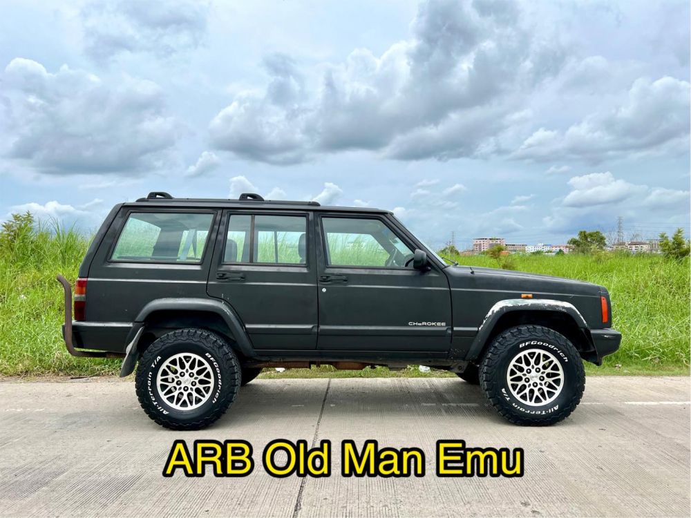 ติดตั้งชุดยก 2นิ้ว ARB Old Man Emu พร้อมโช๊คอัพรุ่น Nitrocharger Sport ให้กับ Jeep Cherokee XJ โฉมมน

