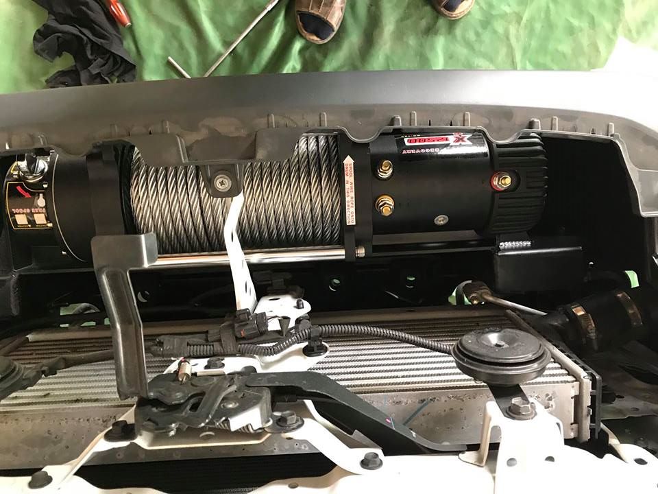 ติดตั้ง Hi-Winch x12500 โรลใหญ่ ซีลกันน้ำ หลายชั้น มอเตอร์ม้าเต็ม ปอนด์เต็มจริง ใน TOYOTA 4WD
