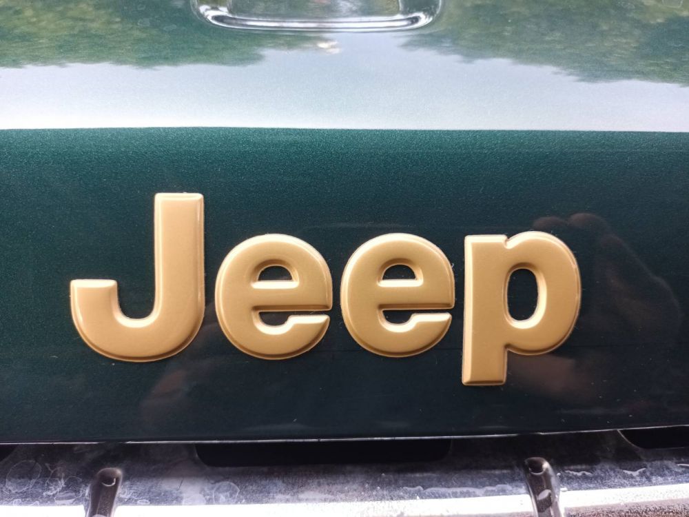 จัดส่งโลโก้ Jeep (แท้) สีทองไปอ.เชียรใหญ่ จ.นครศรีธรรมราช ขอบคุณลูกค้ามากครับ #JeepParts #teentoashop
