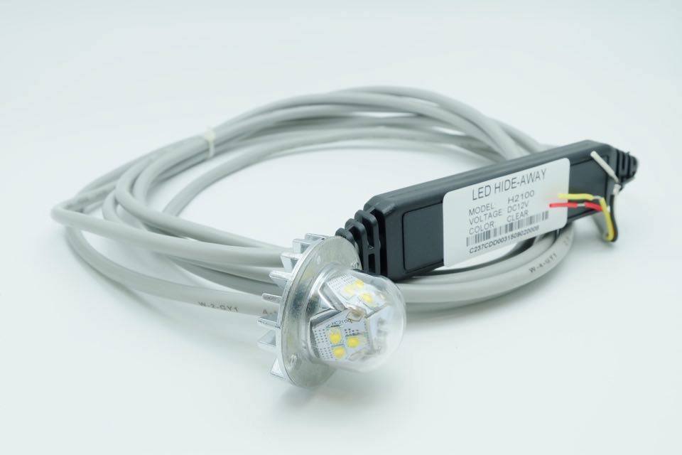 
	New Product !!!!!
	911 signal LED Hide a way Dash Light - H2100 
	ขนาด 2.3&quot;L x 1.2&quot;D 12 V dc 18 watt สี ขาว


		ราคา 3,xxx บาท 


	 
