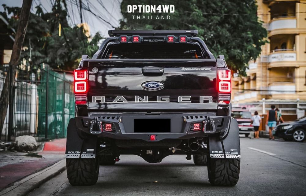 แบบไหนไม่หล่อ ไม่มีอยู่ในระบบ #Option4wd !!- กันชนท้าย Ford Ranger Sportyราคา 15,900 บาท- แถมฟรีไฟ LED 2 ดวง- รองรับเซนเซอร์ทุกจุด- รองรับการลากจูงได้ 3-4 ตัน
