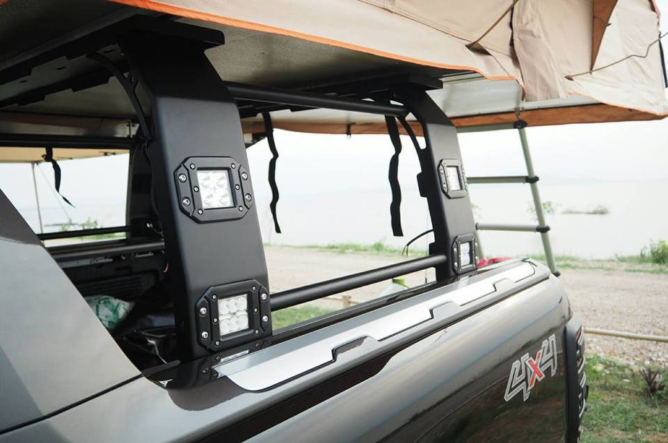 ชุด Kit Madrack Ford Ranger Wildtrak สามารถติดตั้งเต็นท์นอนได้ แข็งแรง รับน้ำหนักได้เยอะ ทนทานต่อการใช้งาน
