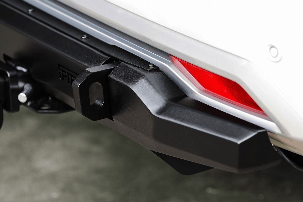 COMPACT REAR TOW BAR[Built-in Recovery Points]รถ MITSUBISHI PAJERO SPORT 2020
▪️ Slim fitting designed▪️ Maximum towbar capacity 3,100 kg▪️ Maximum towball download 310 kg (The vehicles tow rating, subject to vehicle specifications)▪️ Tow points are rated 2,500 kg’s each ▪️ Supplies with 50 mm tow ball▪️ Electric connection plug mounting hole provided standard▪️ High grade steel▪️ Matte black powder coated finish#PIAKOFFROAD#mitsubishipajerosport #pajerosport #pajerosport2020

