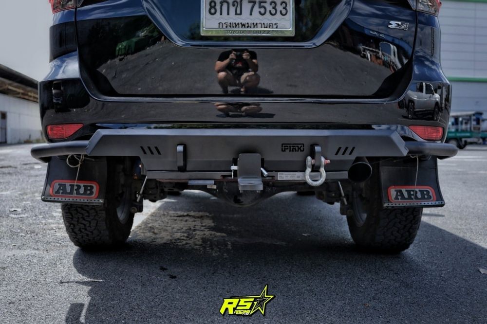 #PIAKOFFROAD รถ FORTUNERTOYOTA FORTUNER (2015)PIAK COMPACT REAR TOW BAR WITH SIDE RAILS 

