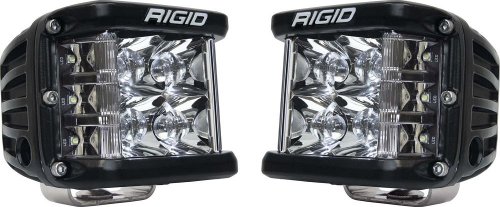 Rigid Industries light (USA.) รุ่นนี้ครับ ไฟด้านหน้า 4 ดวงราคาคู่ละ 12,800 บาท
