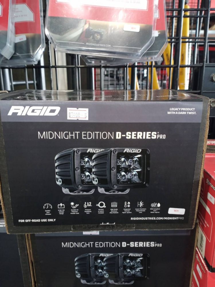 จัดส่งสปอร์ตไลท์ Rigid Industries light (USA.) รุ่น Midnight Edition D-SERIES Pro ไปเขตบางรัก กทมฯ ขอบคุณลูกค้ามากครับ #rigid #teentoashop
