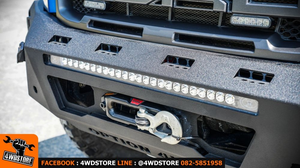 ไฟเสริม led สำหรับรถอ๊อฟโรด 
LED LIGHT BAR (คุณภาพเกินราคา กันน้ำ&กันฝุ่น)มาพร้อมกับอุปกรณ์เสริมที่จำเป็นสำหรับการติดตั้งLED Light bar 180 Watt 31 แสงสีขาว 4D
