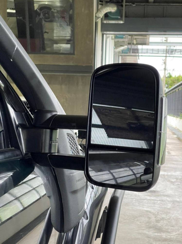 #Clearview Mirror กระจกมองข้างตรงรุ่นสำหรับรถนั้นๆ พร้อมไฟเลี้ยวด้านข้าง 
