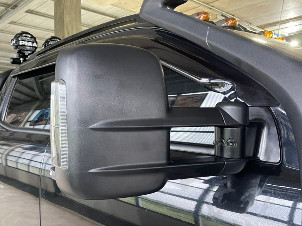 #Clearview Mirrors กระจกมองข้าง สำหรับ + Ford Ranger ปี 2012-2021 + Ford หัวเดี่ยว ปี 2015 - 2021+ Ford Everest ปี 2015 - 2021 ไม่รองรับ Blind spot กระจกด้านบนเป็นปรับไฟ ( รถที่มีระบบไฟฟ้าอยู่แล้ว )- กระจกด้านล่างเป็นปรับแมนนวล - การพับกระจกเข้าเป็นแบบแมนนวล- มีไฟเลี้ยวด้านข้างกระจก- มีสต็อกสินค้าทั้ง 2 แบบ 
และมีสำหรับรถยี่ห้ออื่นๆอีก Land Rover , Isuzu , Navara , Ford , Chevrolet และ Mitsubishi 
