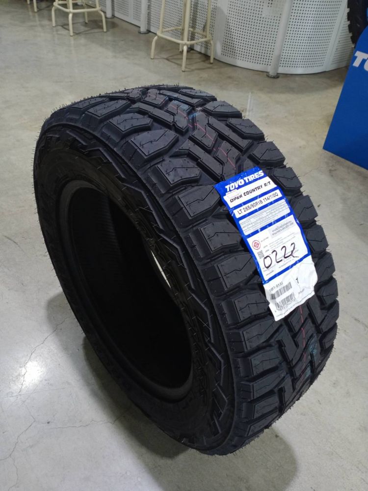 ยาง TOYO tires ขนาด 265/60 R18
