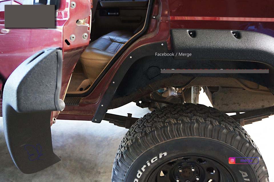 โป่งล้อสำหรับ Jeep XJ / ราคา ชุดละ 8500 บาท (กว้างออกจากตัวรถ 5 นิ้ว มีทั้งรุ่นที่ตัด และตัดซุ้มล้อ
