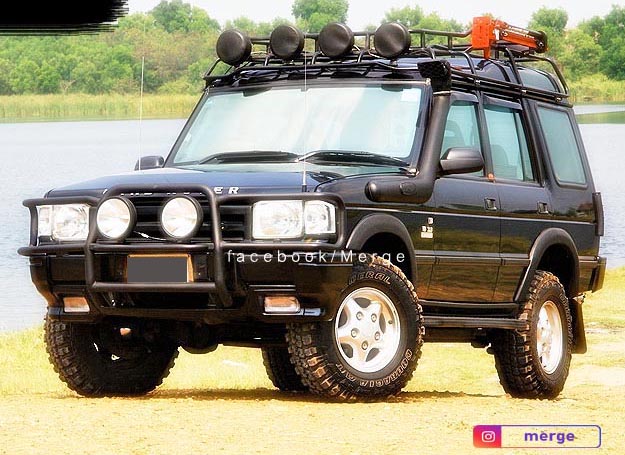 โป่งล้อ สำหรับ Land Rover Discovery 1 (ยื่นออกจากตัวรถ 2 นิ้ว) ราคาชุดละ 5,500 บาท
