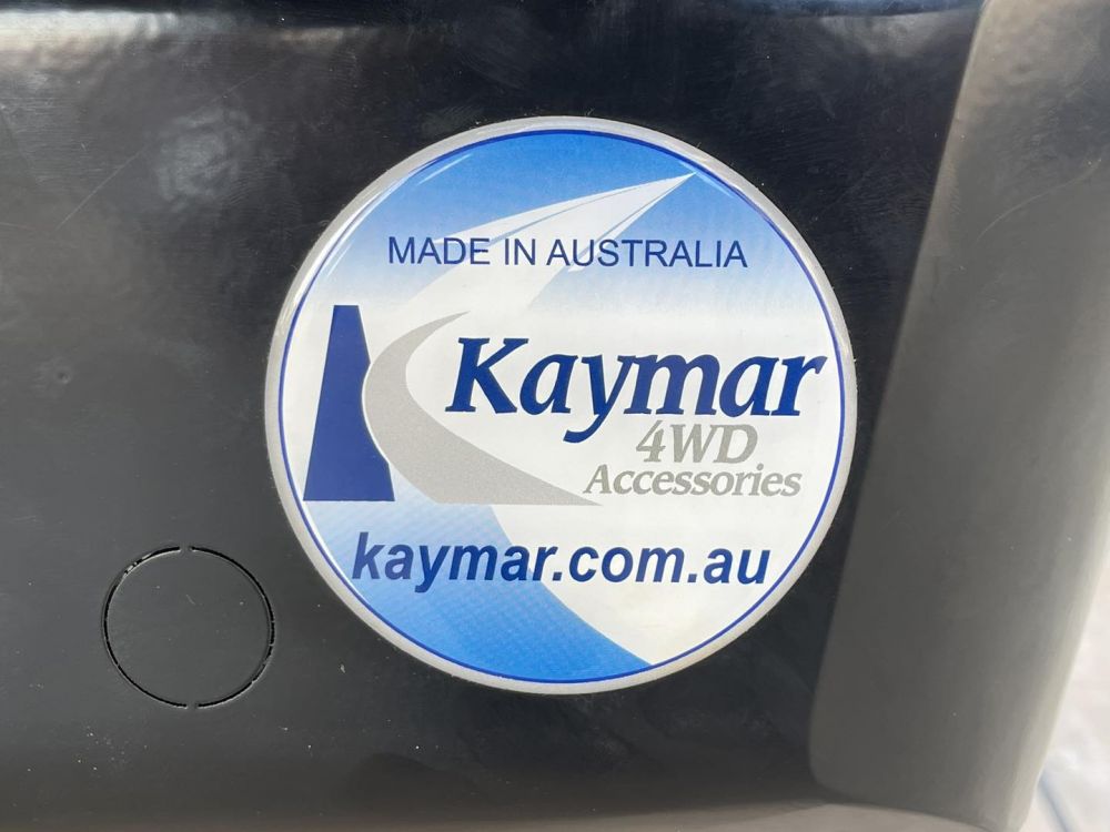 กันชนท้าย #Kaymar 4WD Accessories &quot;Made in Australia&quot;สำหรับ Toyota Hilux Revo ที่มีบานสวิงถังน้ำมันและยางอะไหล่www.kaymar.com.au
